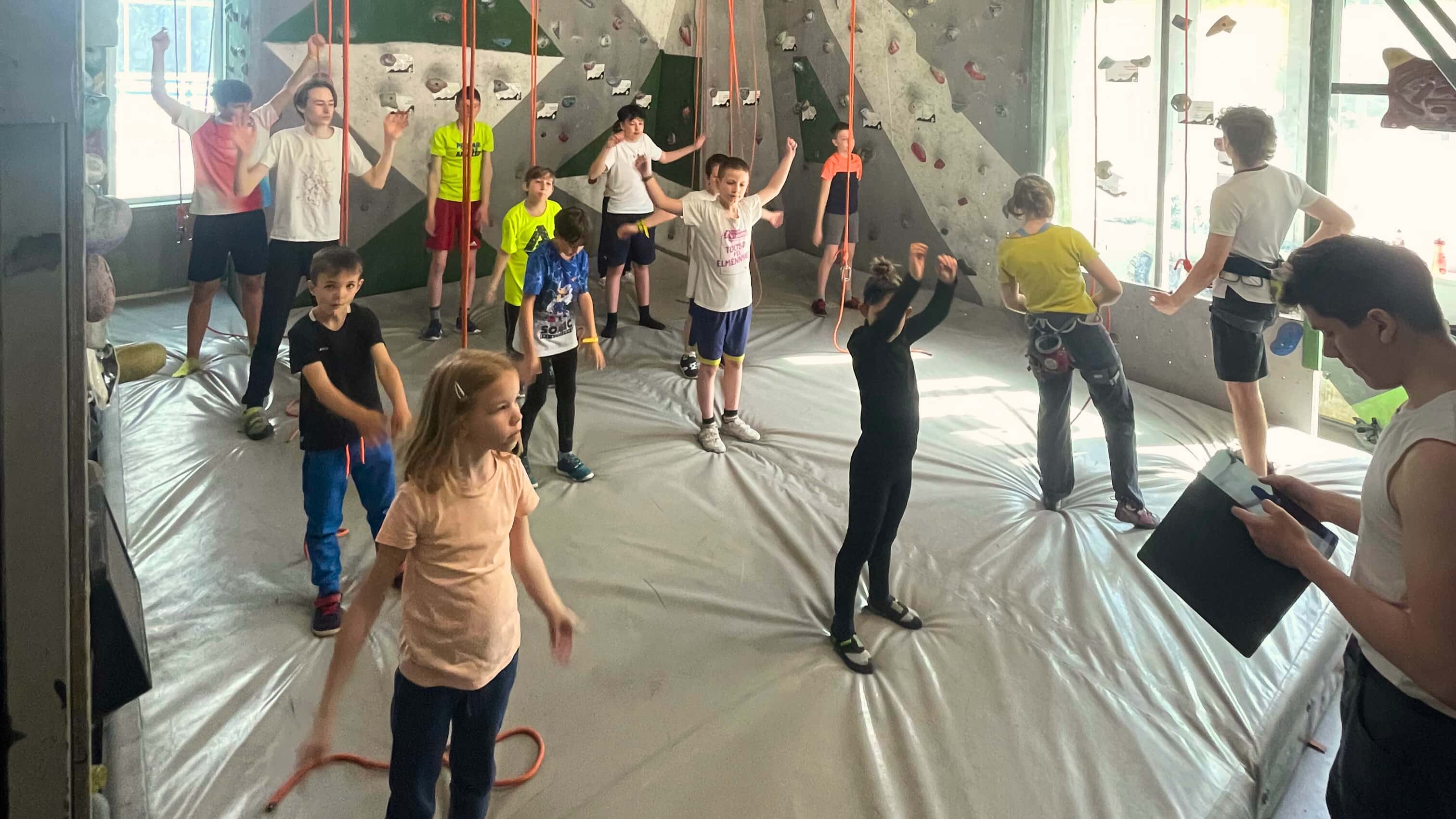 Köteles mászás a MŰFAL-ban Budapesten
